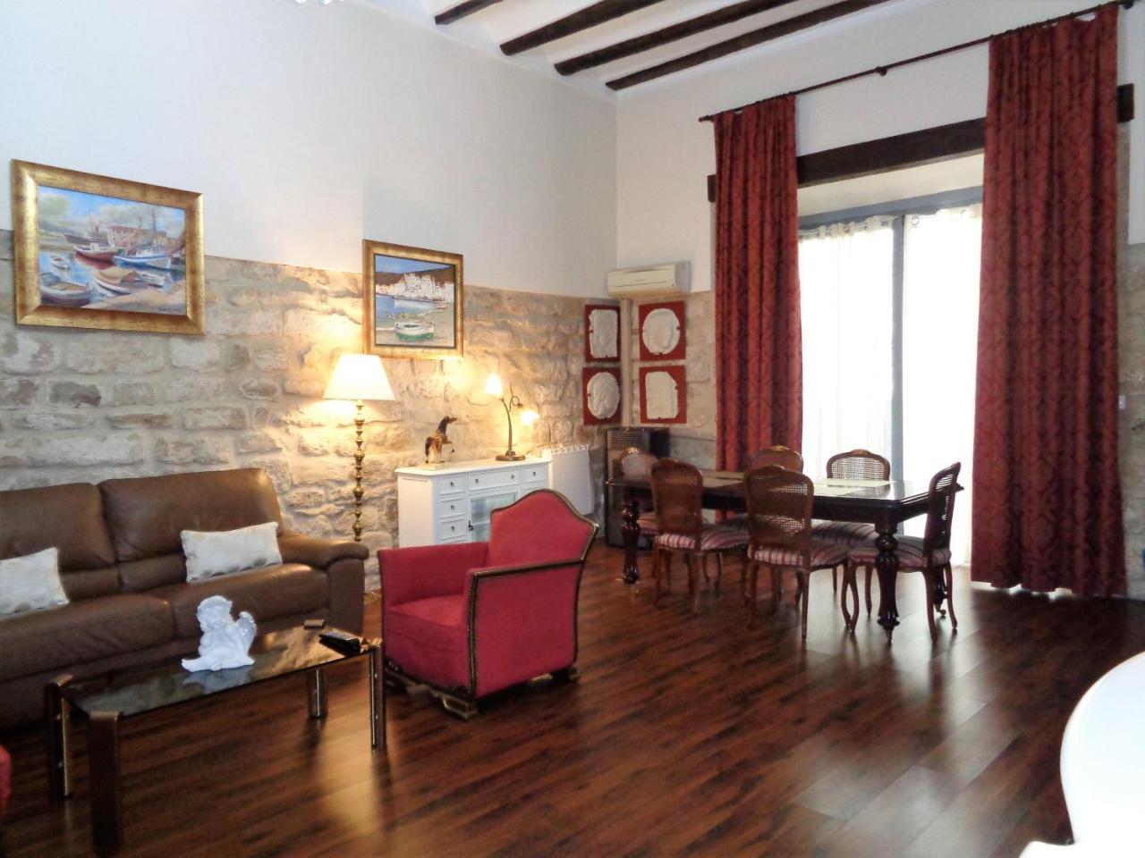 Luz Del Renacimiento Ubeda Apartment Bagian luar foto